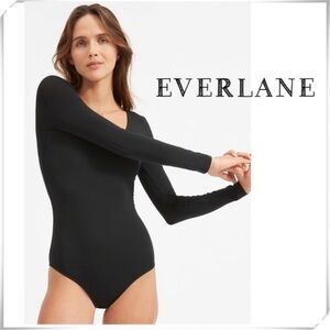EVERLANE The Long-Sleeve V-Neck Bodysuit in Black Size XS